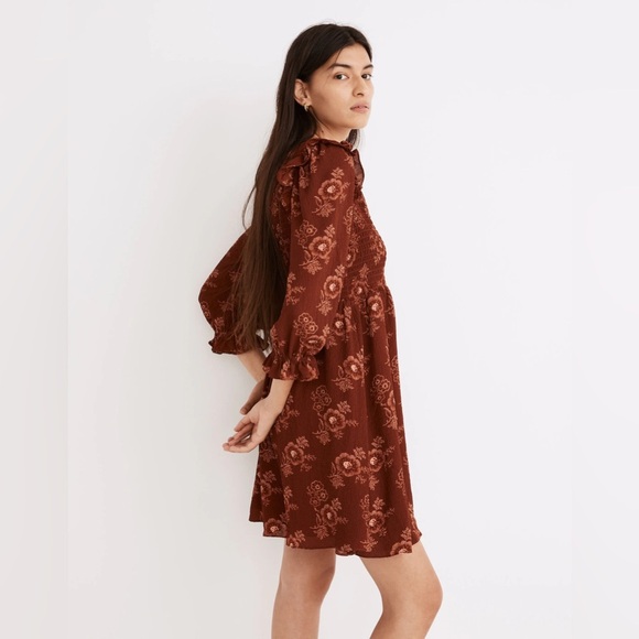 MADEWELL Lucie V-Neck Smocked Mini Dress in Letterpress Floral - Picture 2 of 10